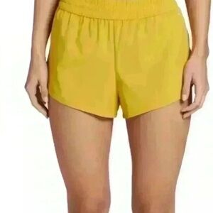 DSG YELLOW SHORTS SIZE XS